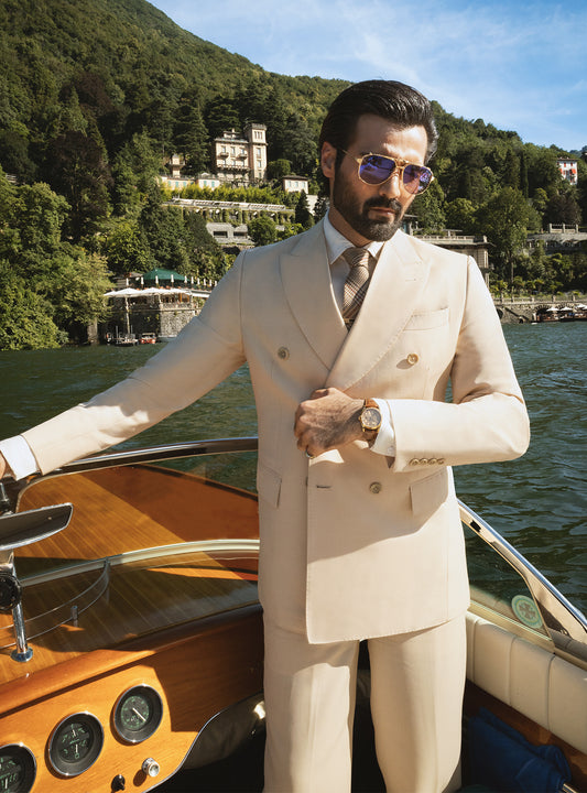 CREAM DOUBLE BREASTED SUIT