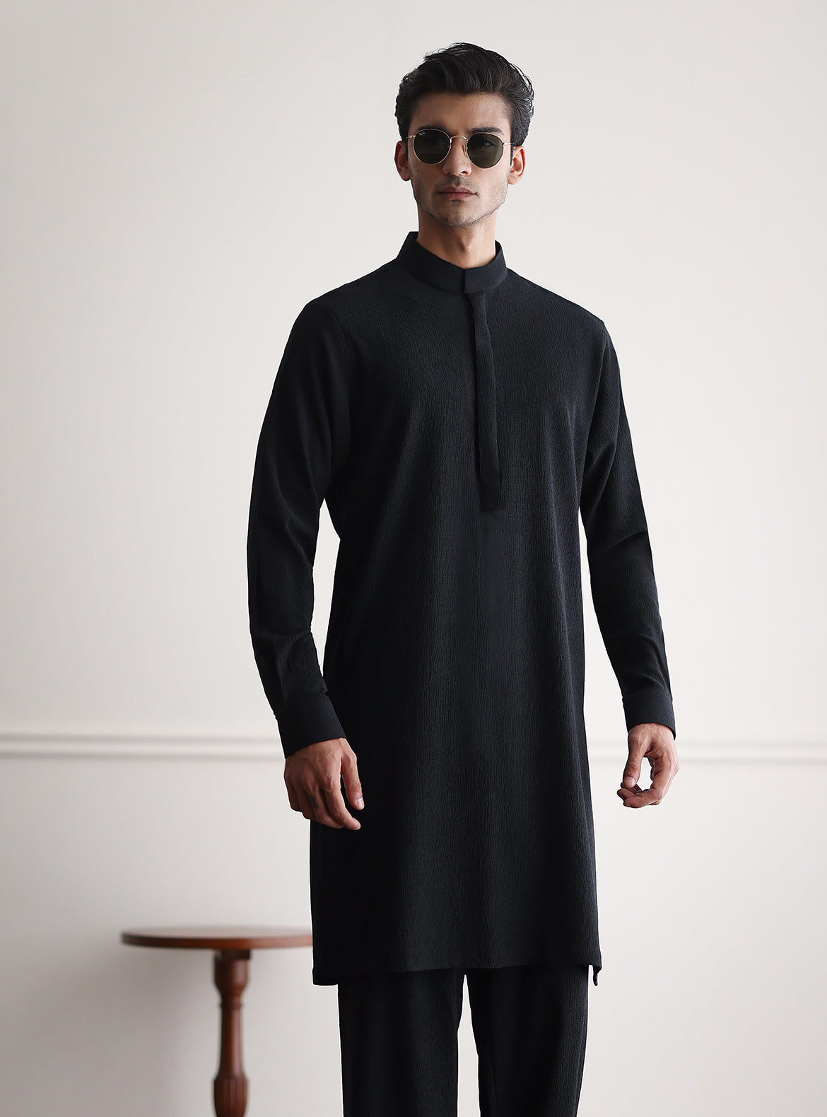 BLACK TEXTURED LOOSE FIT KURTA PAJAMA