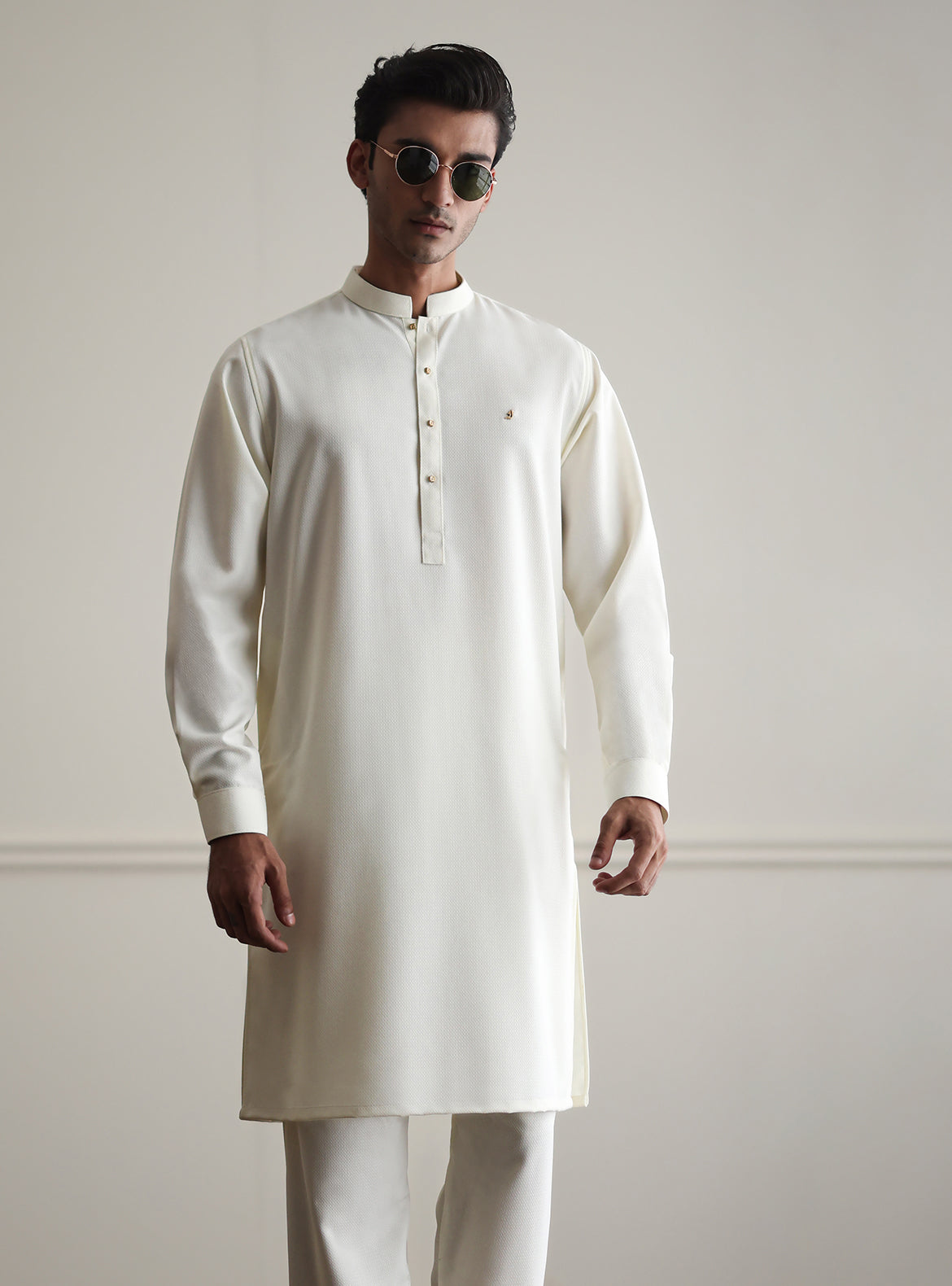 CREAM TEXTURED KURTA PAJAMA