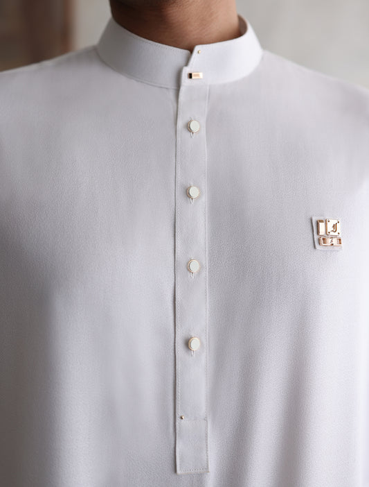 WHITE CRUSH FABRIC CLASSIC KURTA PAJAMA