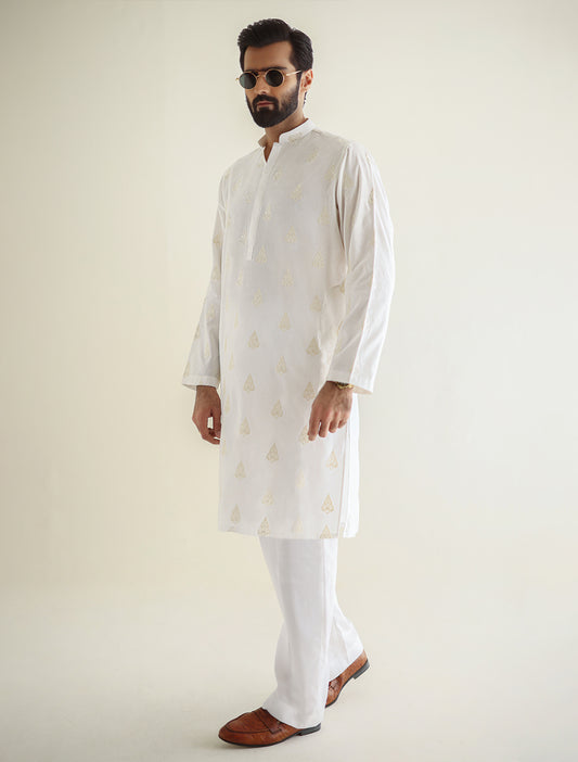 OFF-WHITE EMBROIDERED KURTA