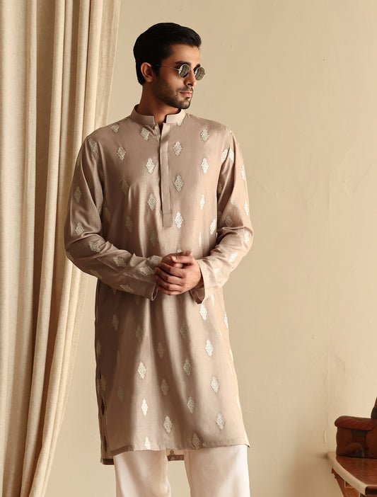 BEIGE EMBROIDERED KURTA