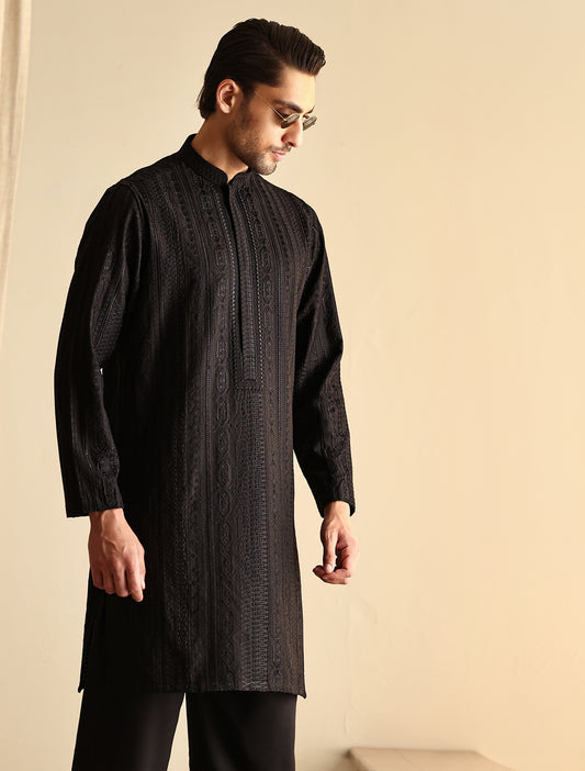 BLACK EMBROIDERED KURTA PAJAMA
