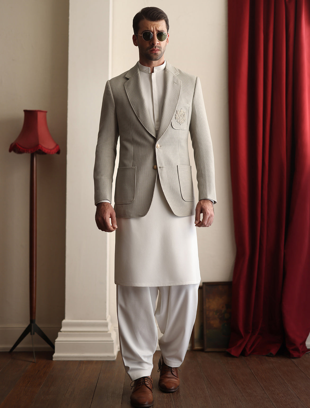 DESIGNER EMBROIDERED BLAZER IN BEIGE