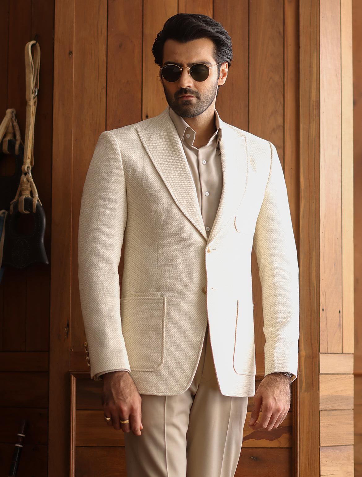 CREAM CLASSIC TWO BUTTONS BLAZER