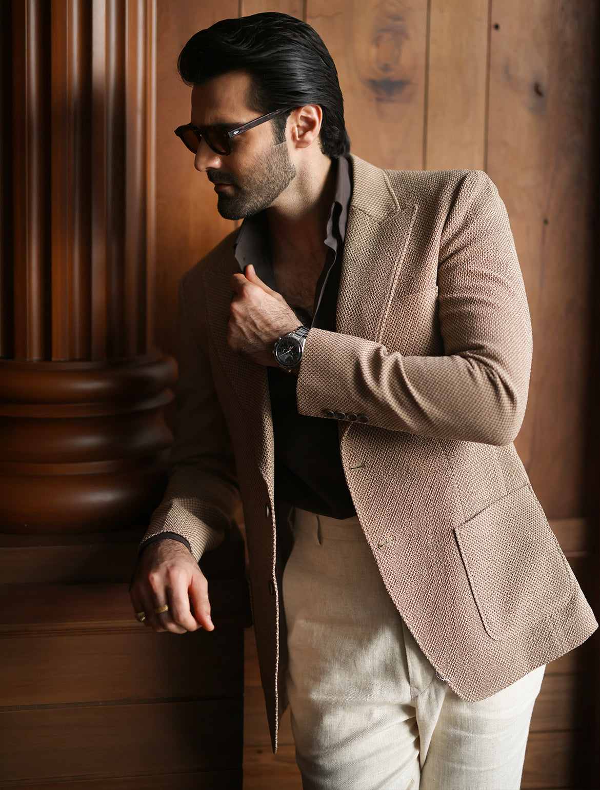 BEIGE CLASSIC TWO BUTTONS BLAZER