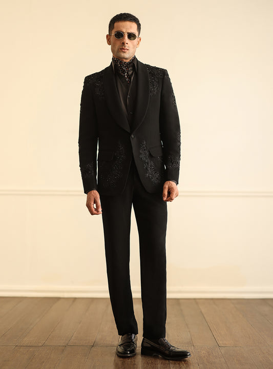 BLACK HAND EMBROIDERED BLAZER