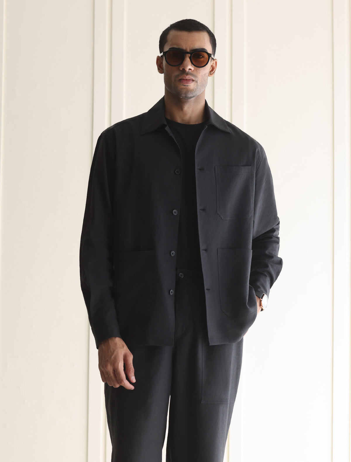BLACK OVERSHIRT