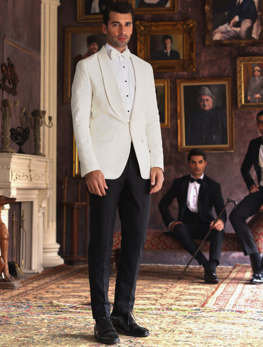 WHITE TUXEDO JACKET SUIT