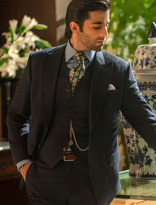 CLASSIC NAVY BLUE SUIT