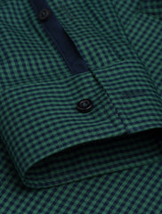 GREEN & NAVY CHECK PATTERN SHIRT