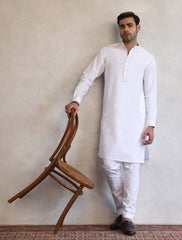 CLASSIC WHITE KURTA PAJAMA