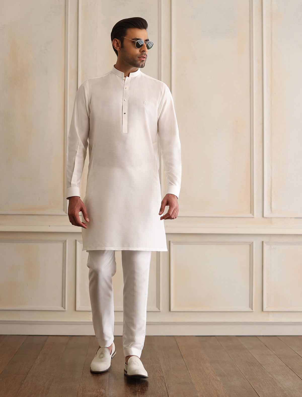 OFF-WHITE COTTON SILK KURTA PAJAMA – Ismail Farid OFF-WHITE COTTON SILK KURTA PAJAMA – Ismail Farid