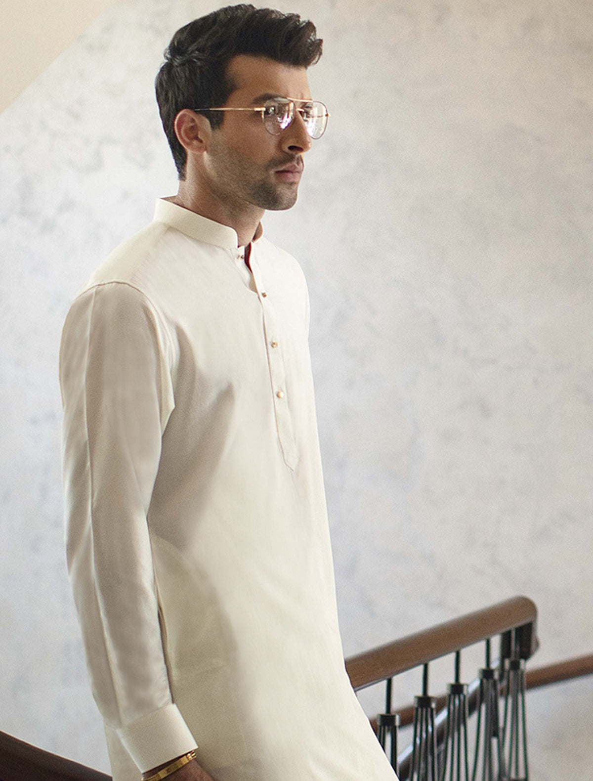 CREAM- KAMEEZ SHALWAR