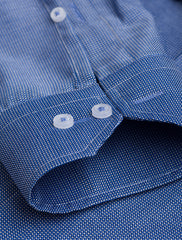CLASSIC BLUE TEXTURED WEAVED SHIRT