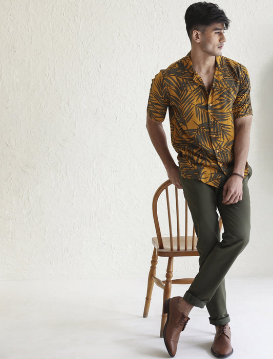 BROWN TROPICAL LEAF PRINT SHIRT