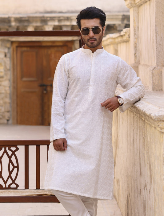 OFF-WHITE EMBROIDERED KURTA