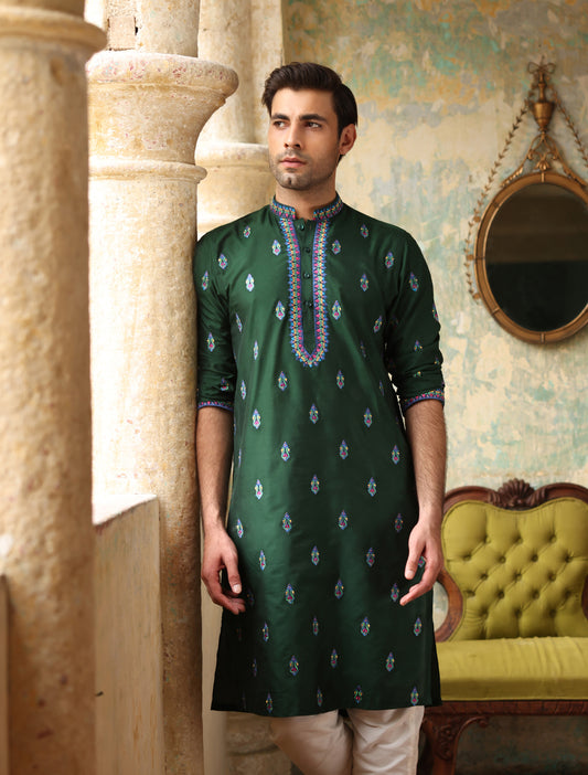 GREEN EMBROIDERED KURTA