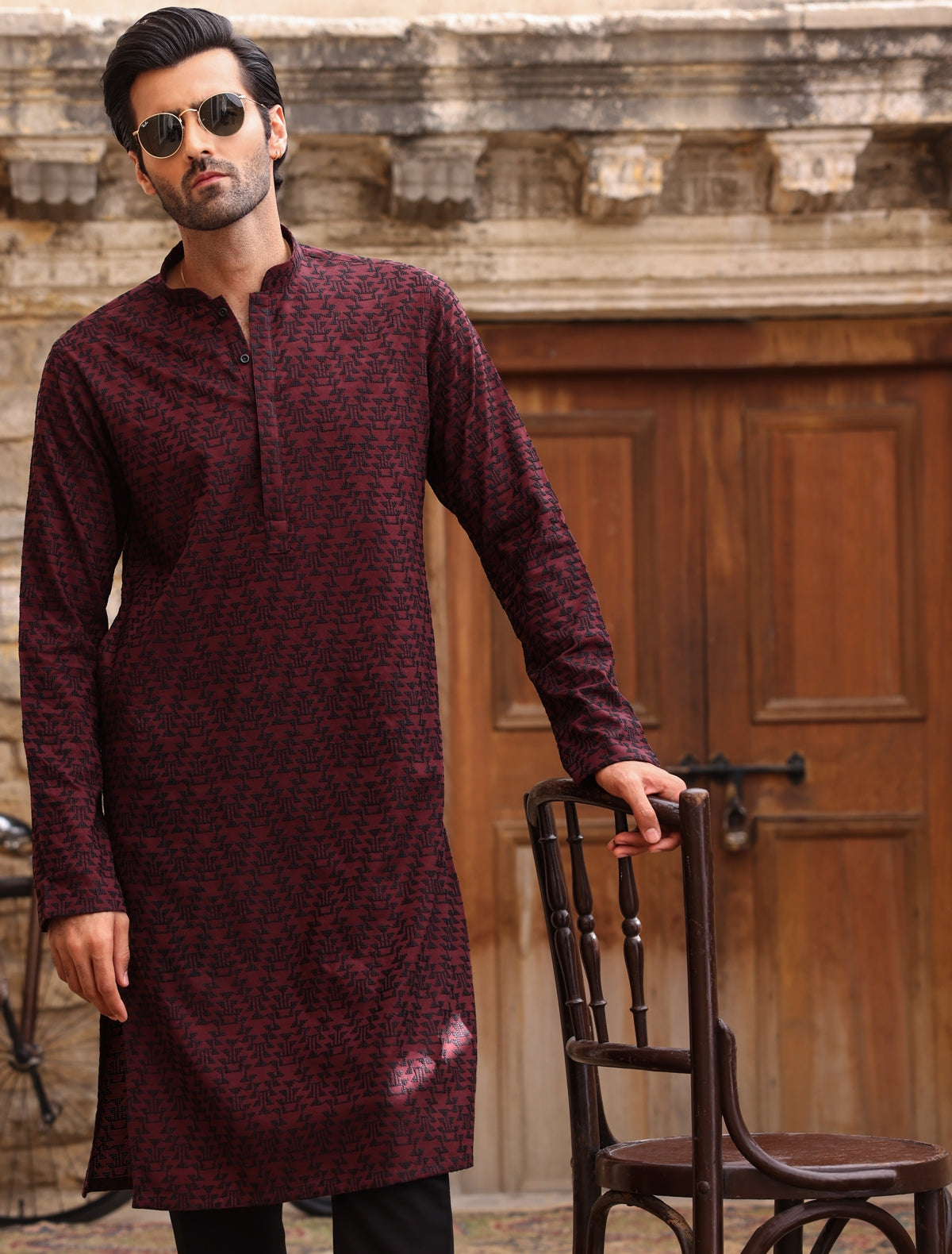 MAROON EMBROIDERED KURTA