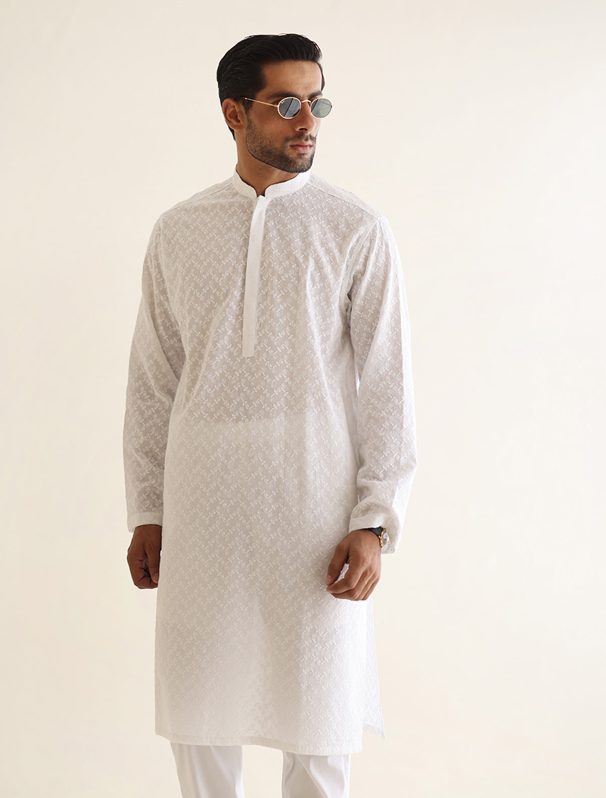 OFF-WHITE EMBROIDERED KURTA