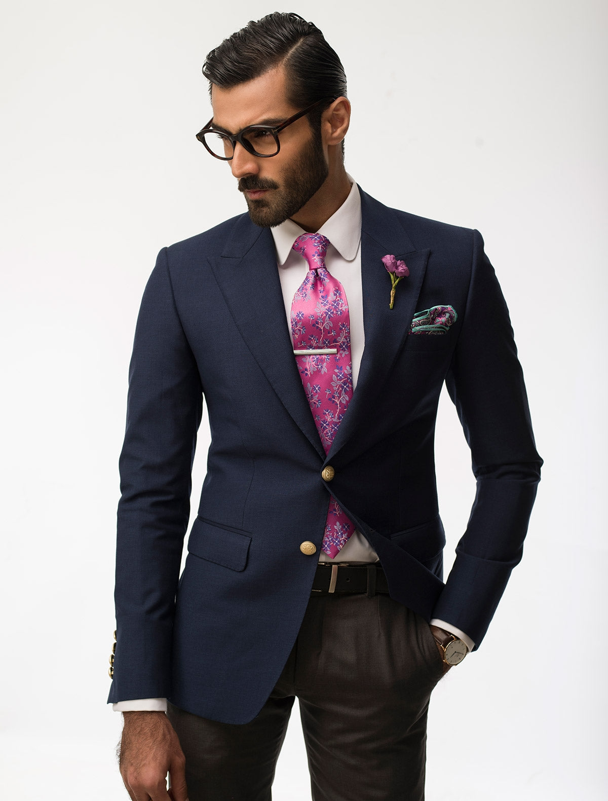 CLASSIC NAVY BLAZER