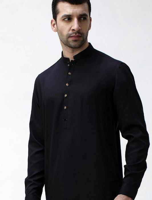 BLACK KAMEEZ SHALWAR WITH UNIQUE DETAILS