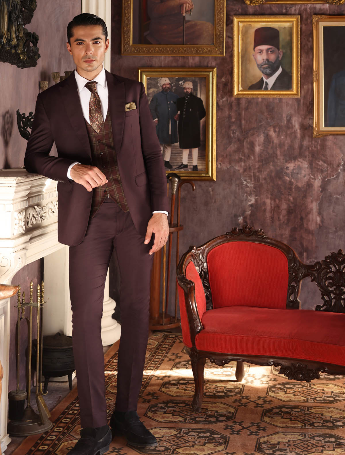 MAROON CLASSIC SUIT