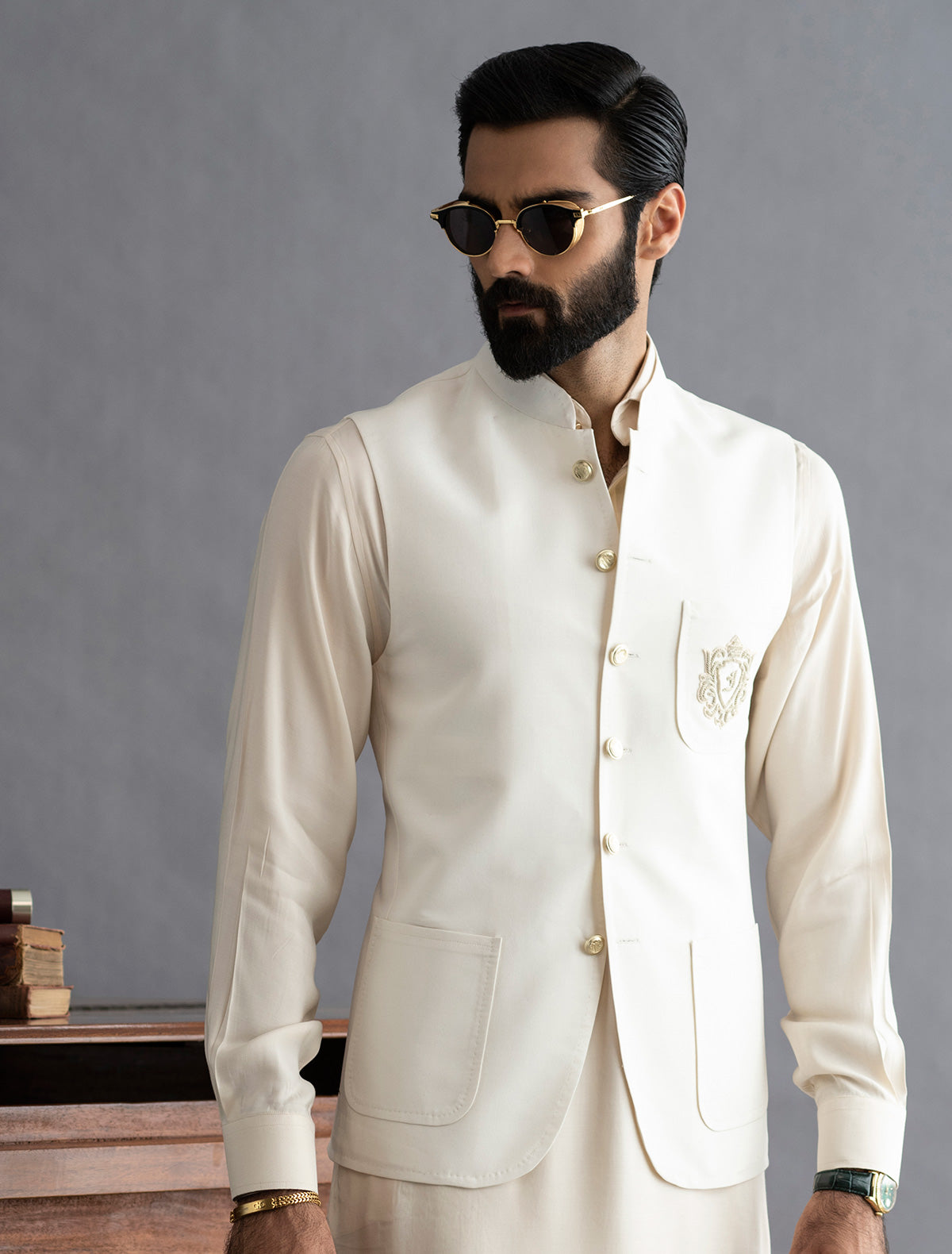 BOSKI - FRONT MONOGRAM WAISTCOAT