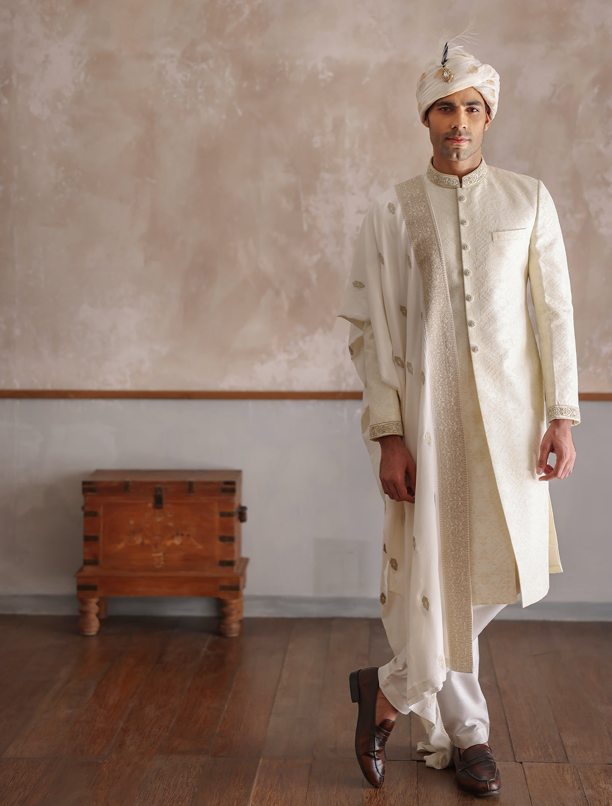 OFF-WHITE CLASSIC EMBROIDERED SHERWANI