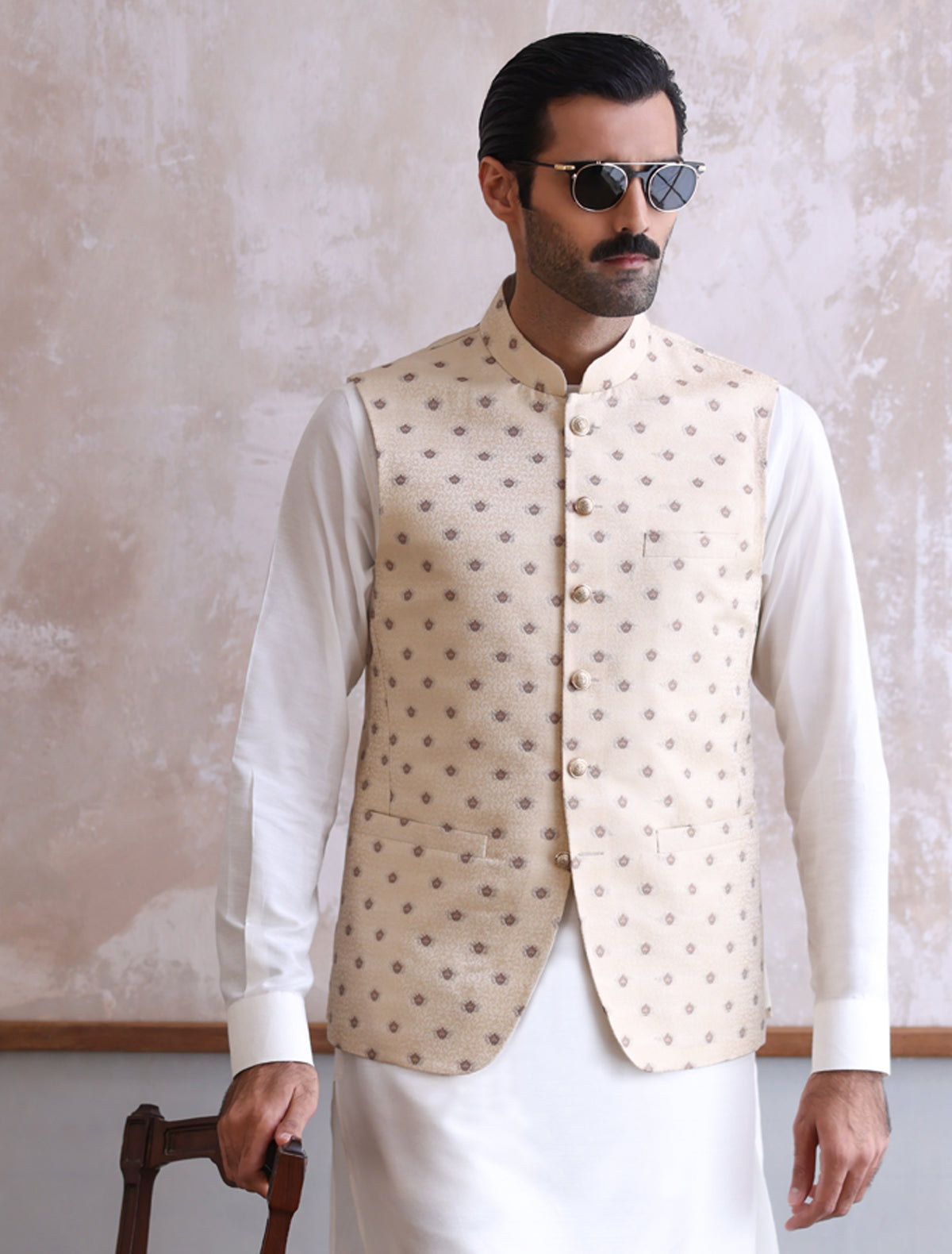BEIGE JAMAWAR WAIST COAT - S