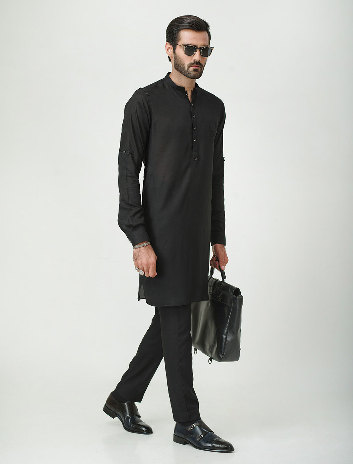 BLACK SIGNATURE SERIES KURTA PAJAMA
