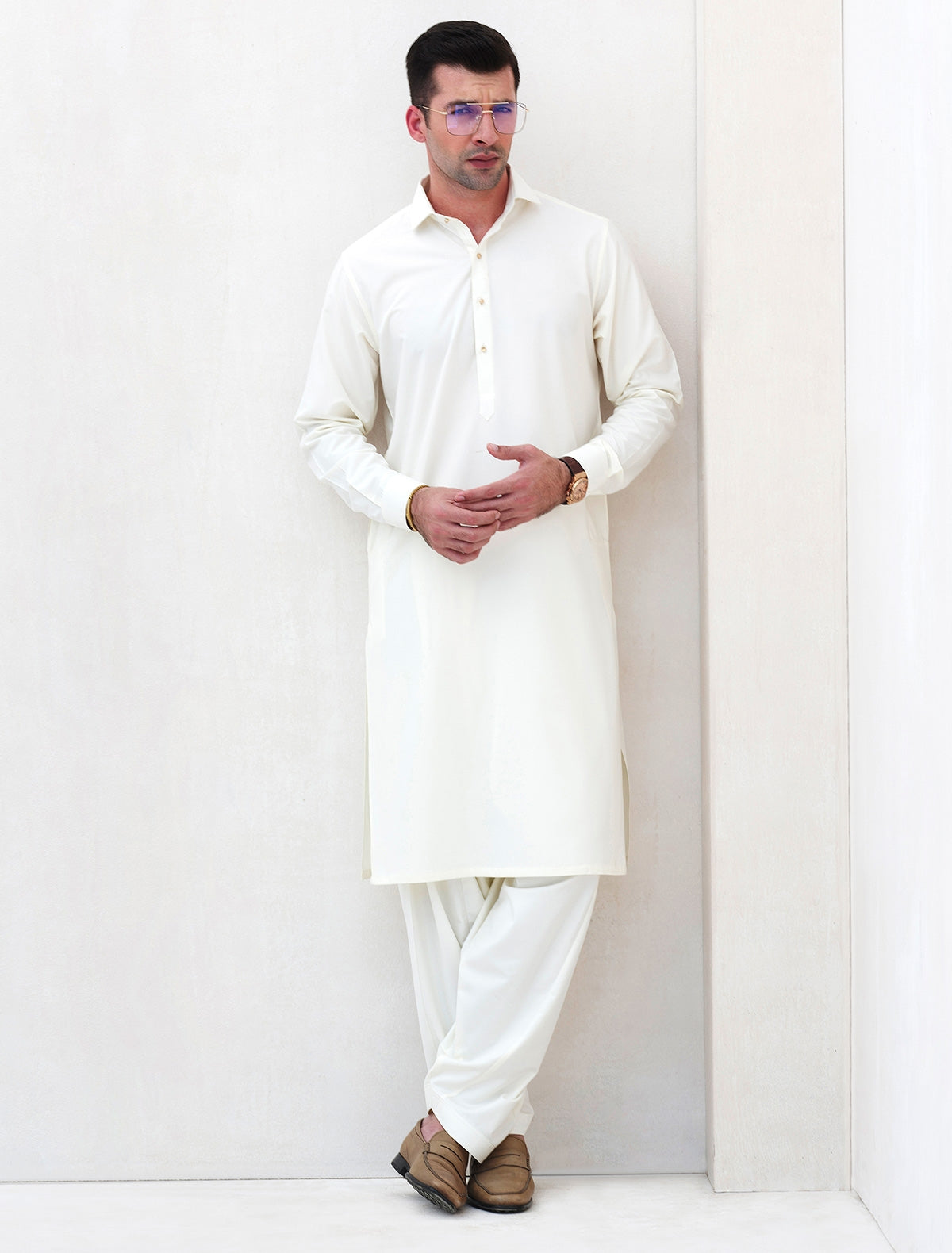 CREAM KAMEEZ SHALWAR