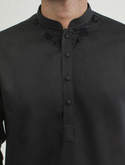 BLACK APPLIQUE KURTA PAJAMA