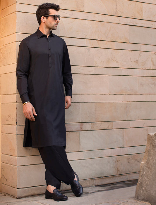 BLACK KAMEEZ SHALWAR