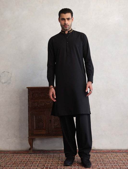 BLACK EMBROIDERED KAMEEZ SHALWAR