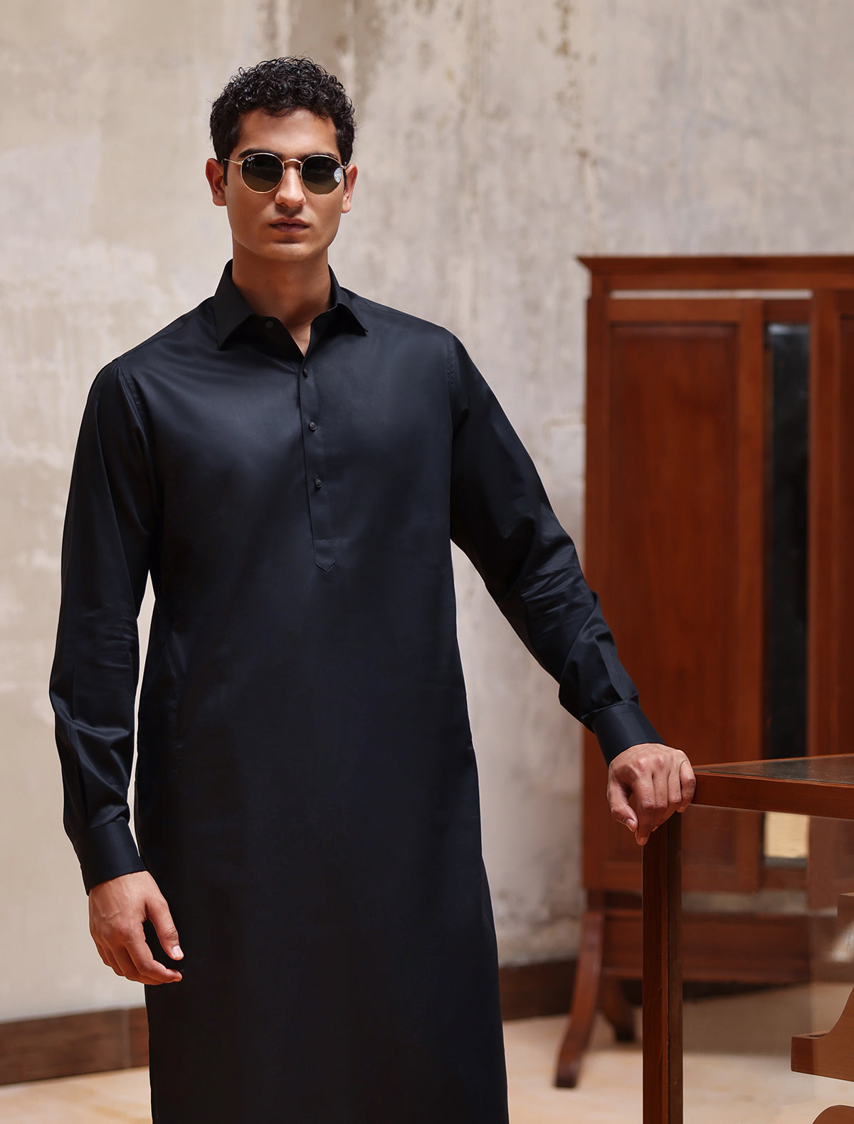 BLACK CLASSIC KAMEEZ SHALWAR