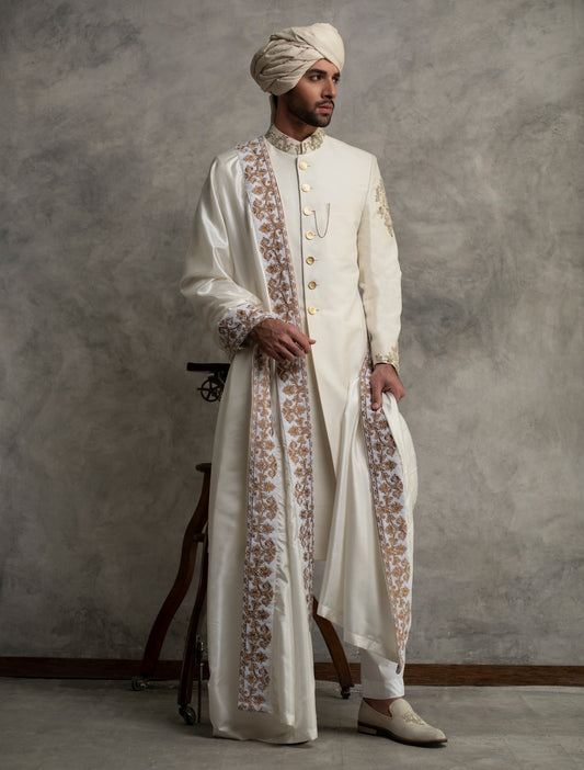 CLASSIC OFF WHITE EMBROIDERED SHAWL