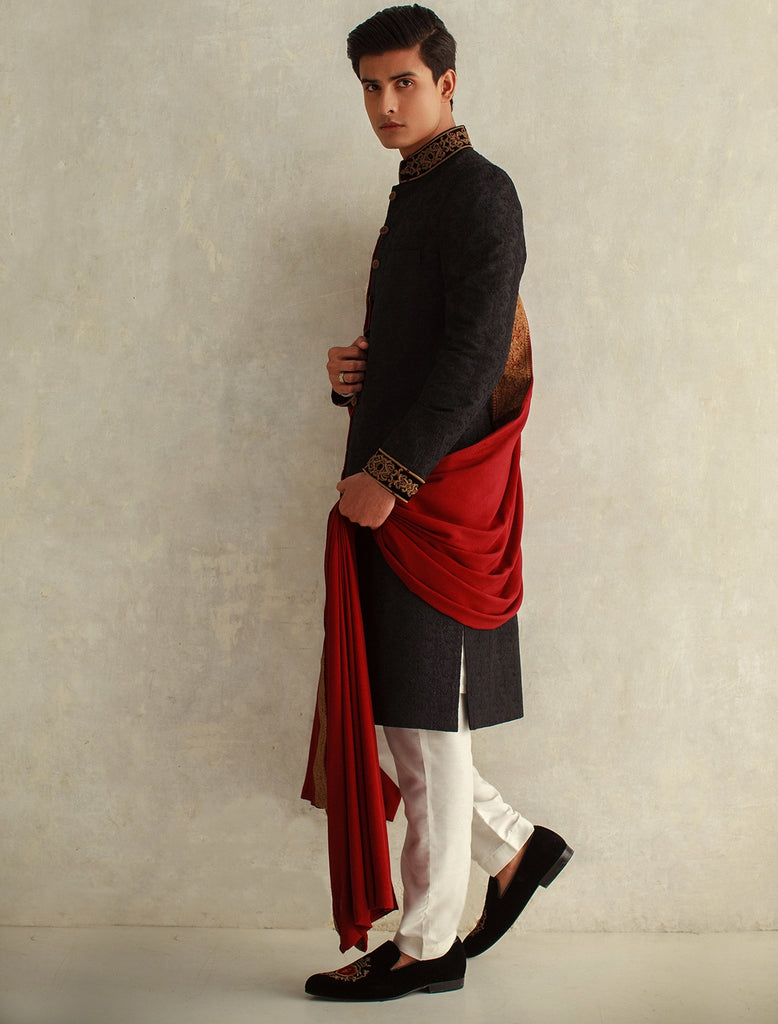 shawl for maroon dress