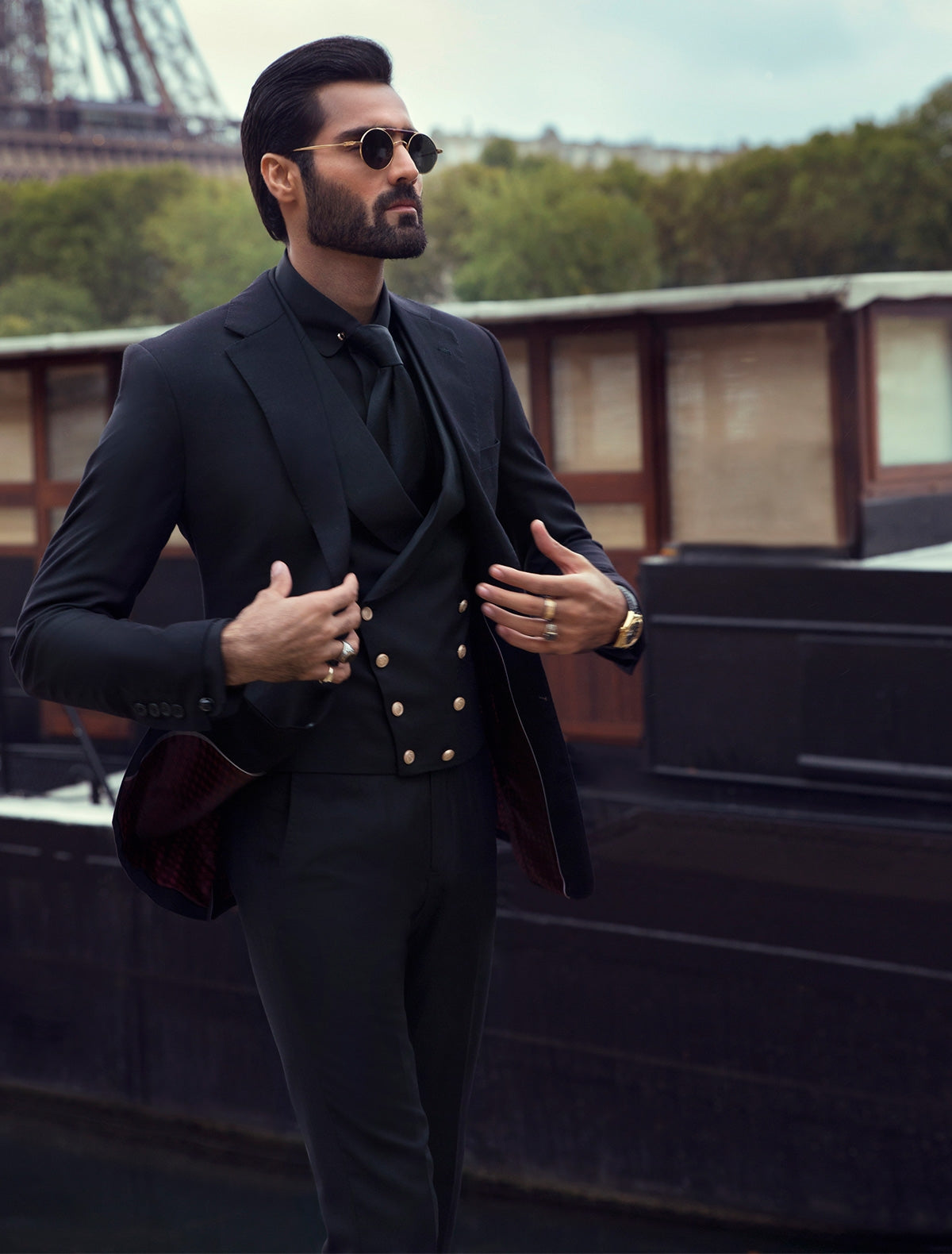 CLASSIC BLACK TWO BUTTONS SUIT