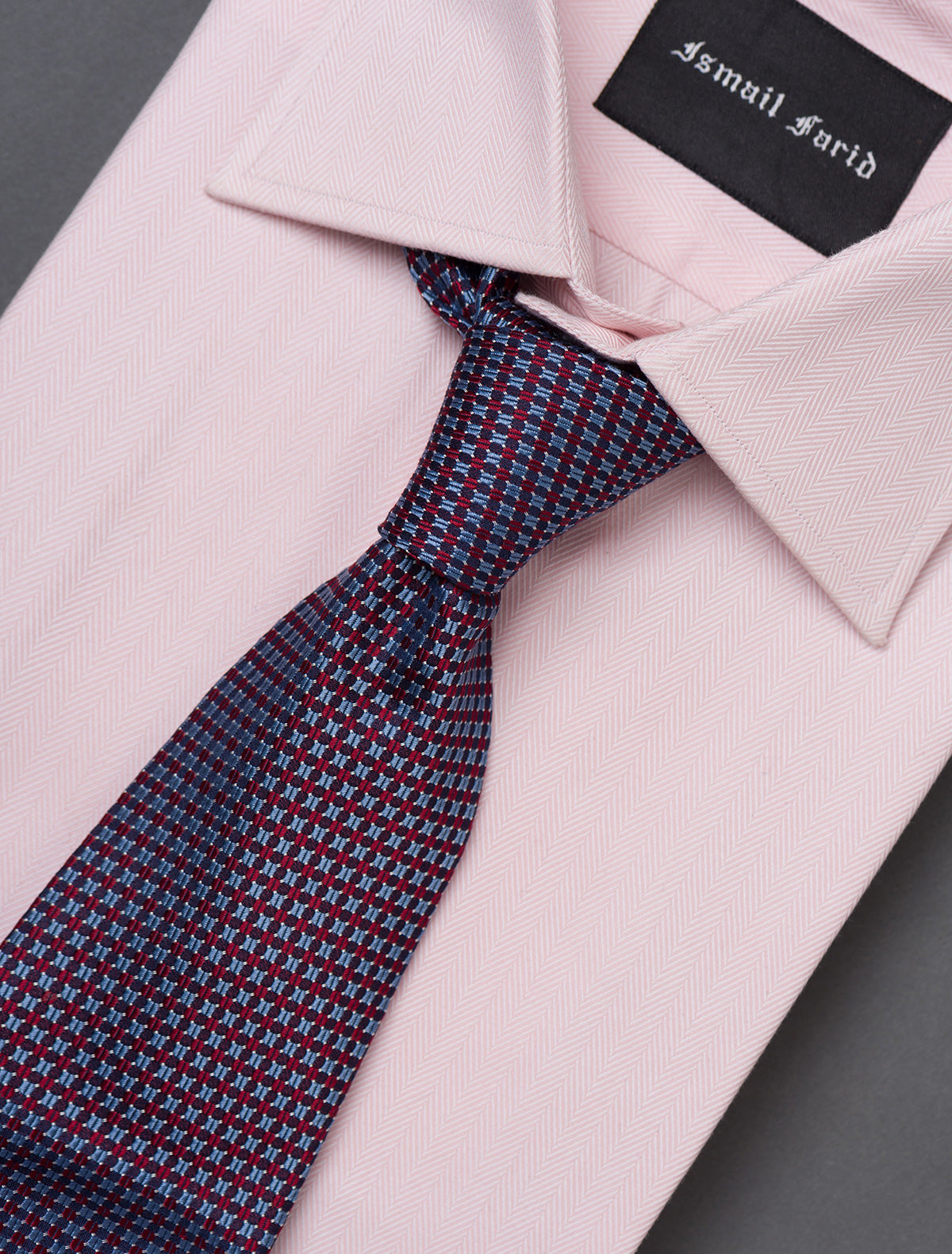 CLASSIC TIE