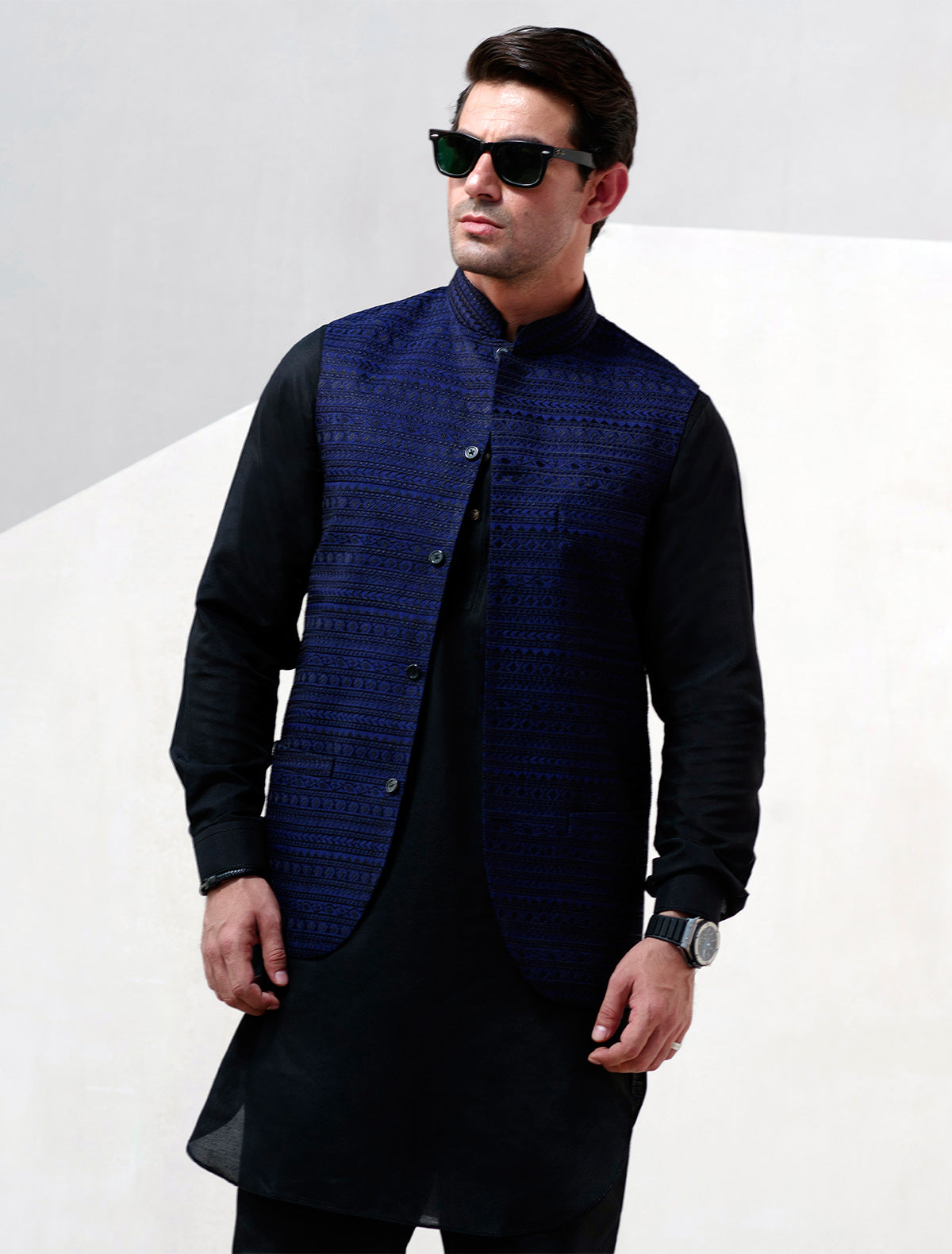 BLUE EMBROIDERED WAISTCOAT