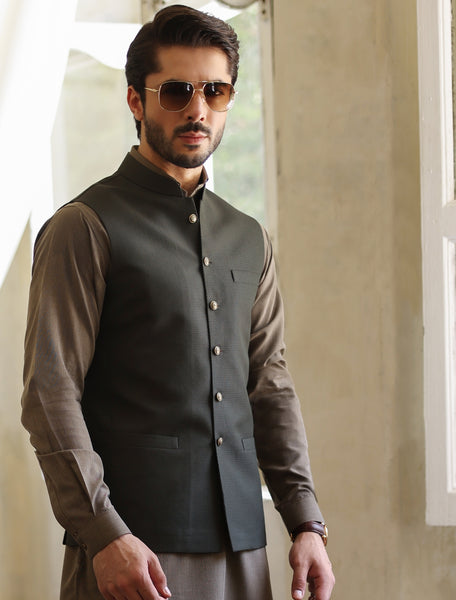 Shalwar Kameez Black Kurta With Brown Waistcoat CLASSIC DARK BROWN